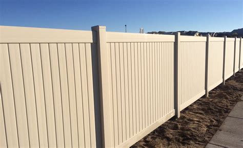 tan vinyl fence